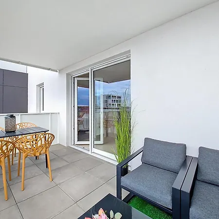 Apartment Chez Lady Mag - Neuf - Confort - Parking - Proche Centre-ville - Tram