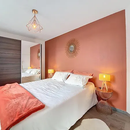 Chez Lady Mag - Neuf - Confort - Parking - Proche Centre-ville - Tram Apartment *