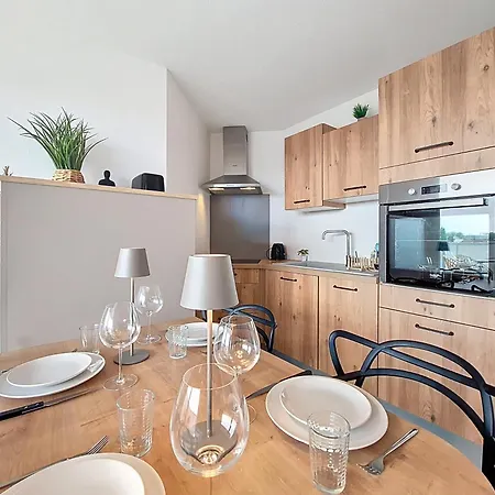 아파트 Chez Lady Mag - Neuf - Confort - Parking - Proche Centre-ville - Tram *